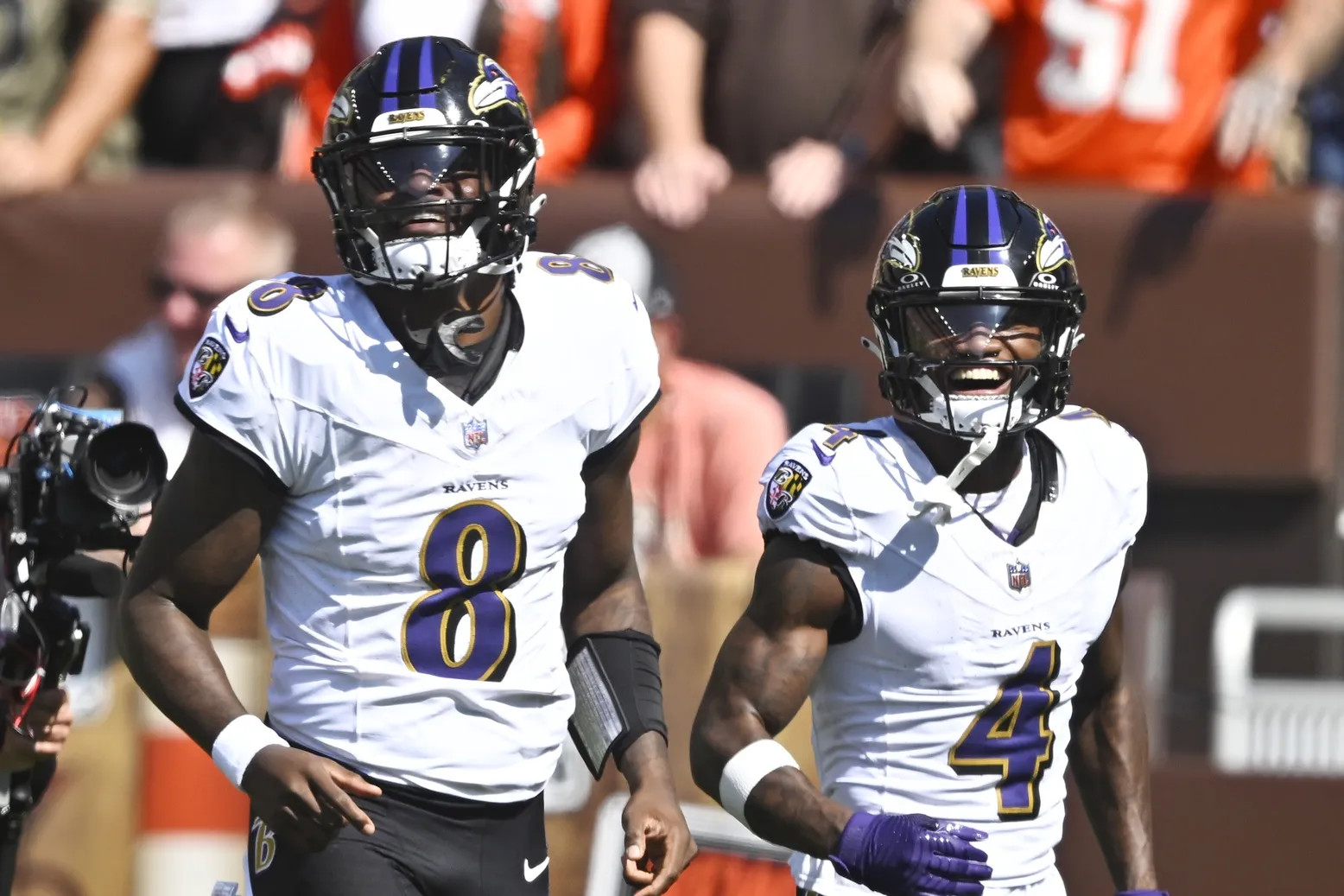 Heckuva Thing!' Baltimore Ravens QB Lamar Jackson's Completions vs.  Cleveland Browns - Sports Illustrated Baltimore Ravens News, Analysis and  More