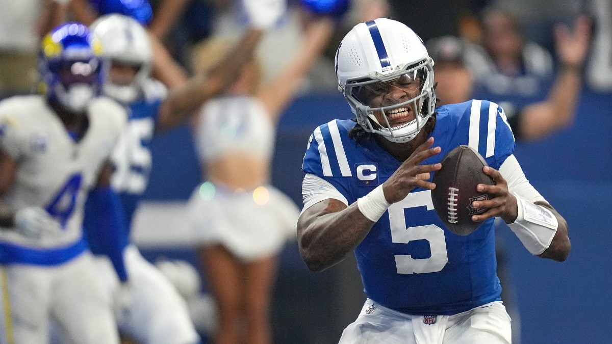 Rookie quarterback Anthony Richardson scores a touchdown against the Rams.