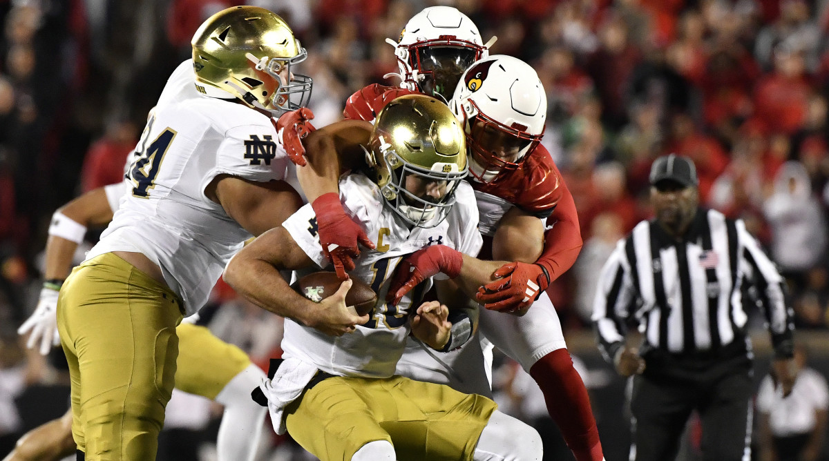 Notre Dame’s College Football Playoff Hopes Crumble With Loss to