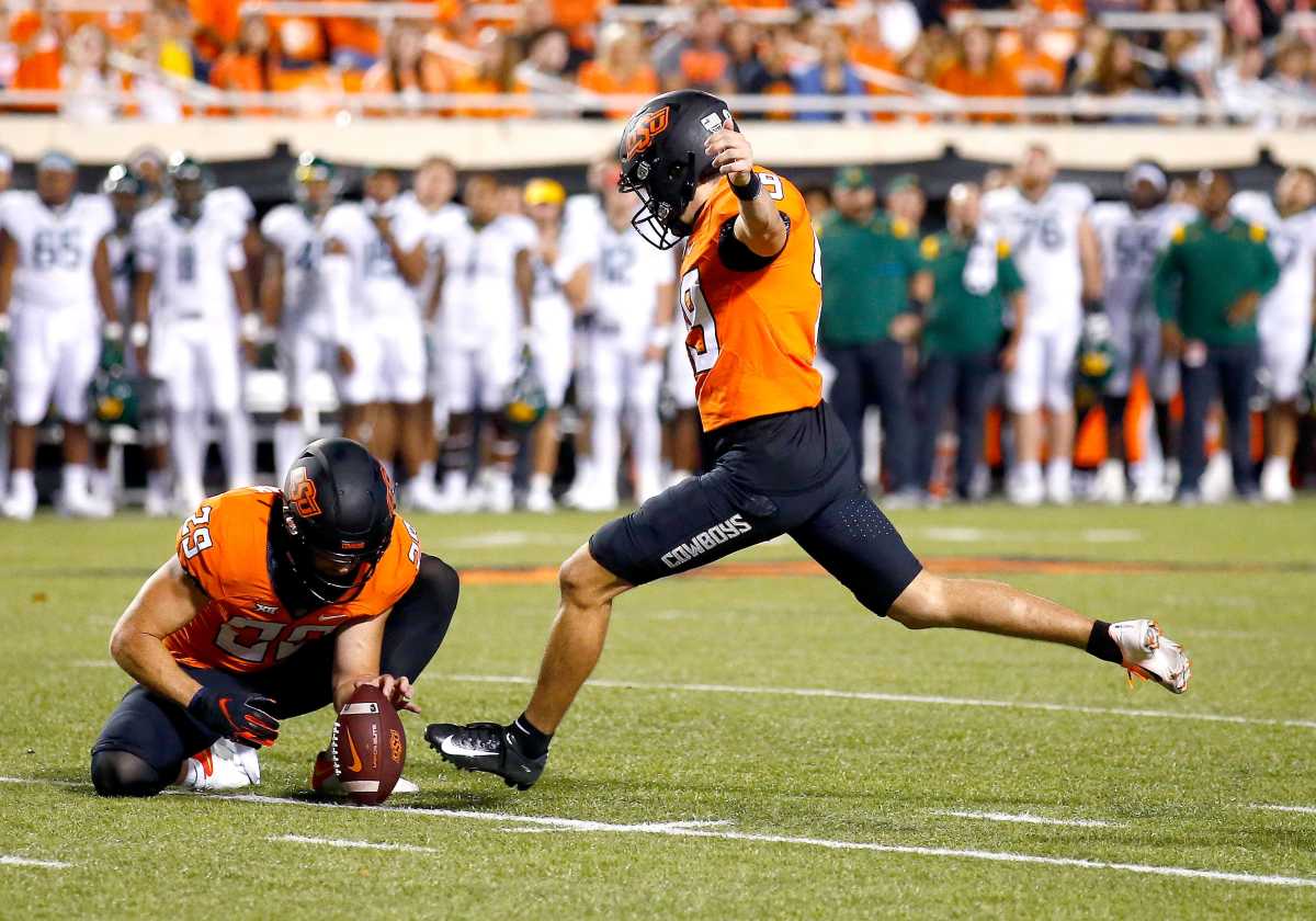 Field Goals Carry Oklahoma State Offense to Win Against Kansas State