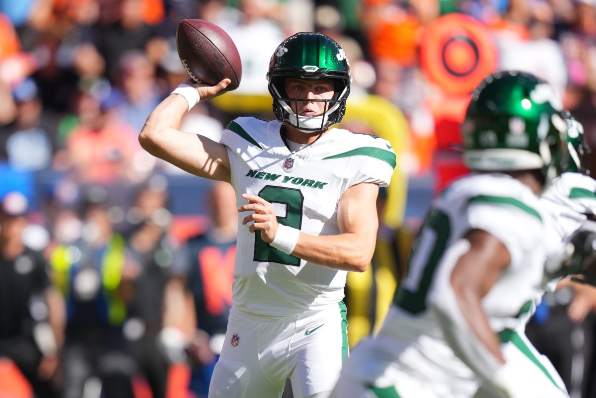 Jets quarterback Zach Wilson threw for 199 yards against the Broncos in Week 5.