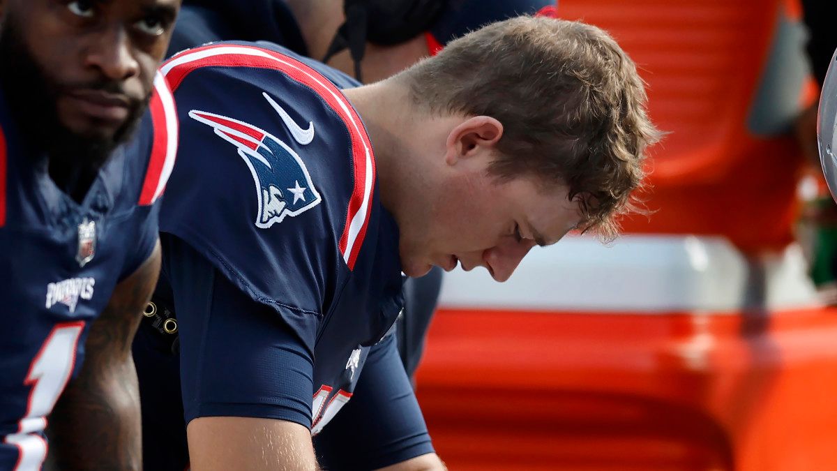 Patriots quarterback Mac Jones