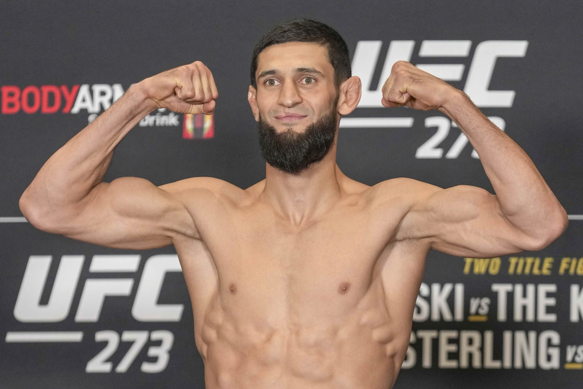 Surging UFC Prospect Denies Turning Down Khamzat Chimaev Fight - Sports Illustrated MMA News