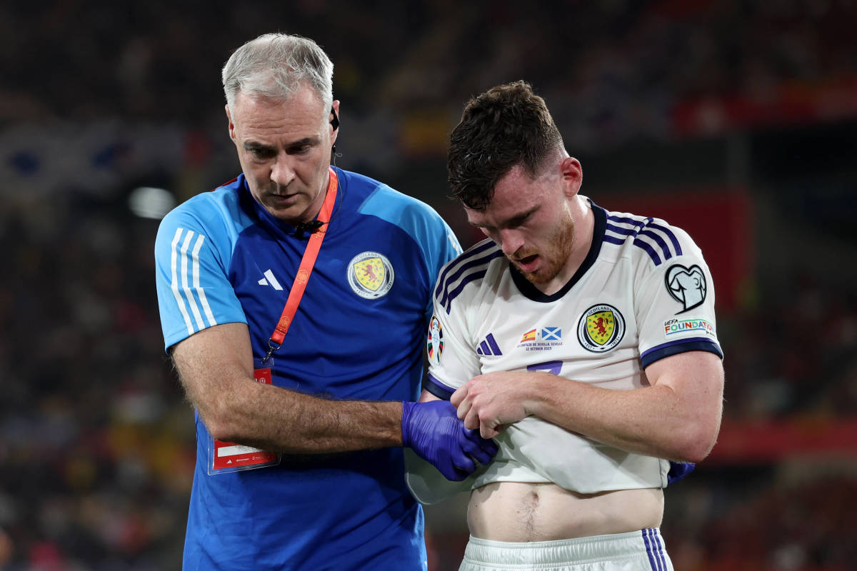 Andy Robertson suffers shoulder injury in Spain vs Scotland - Futbol on  FanNation