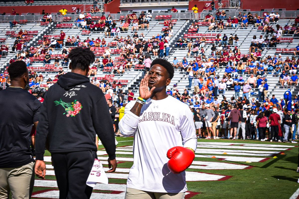 Gamecock RB coach Montario Hardesty