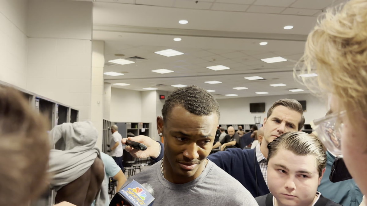 DeVonta Smith answers reporters' questions after having two costly drops in the Eagles' loss in Week 6