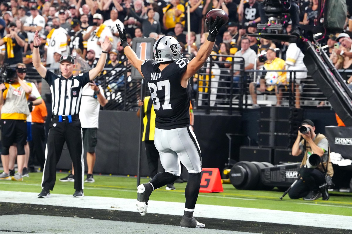 Las Vegas Raiders tight end Michael Mayer (87) celebrates after converting on a 2-point play against the Pittsburgh Steelers during the fourth quarter at Allegiant Stadium.
