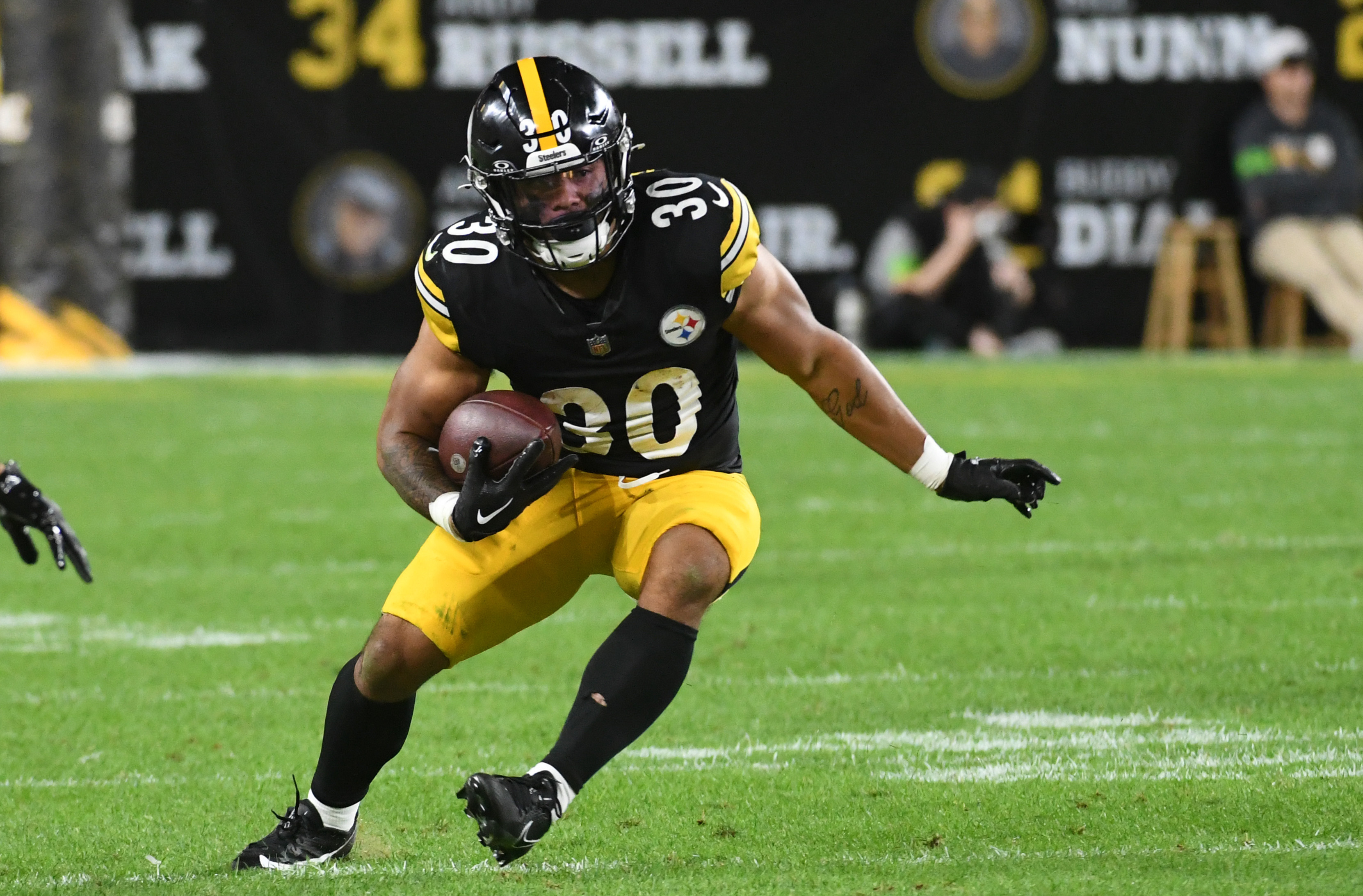 Steelers vs. Rams Prediction, Player Prop Bets & Odds for 10/22