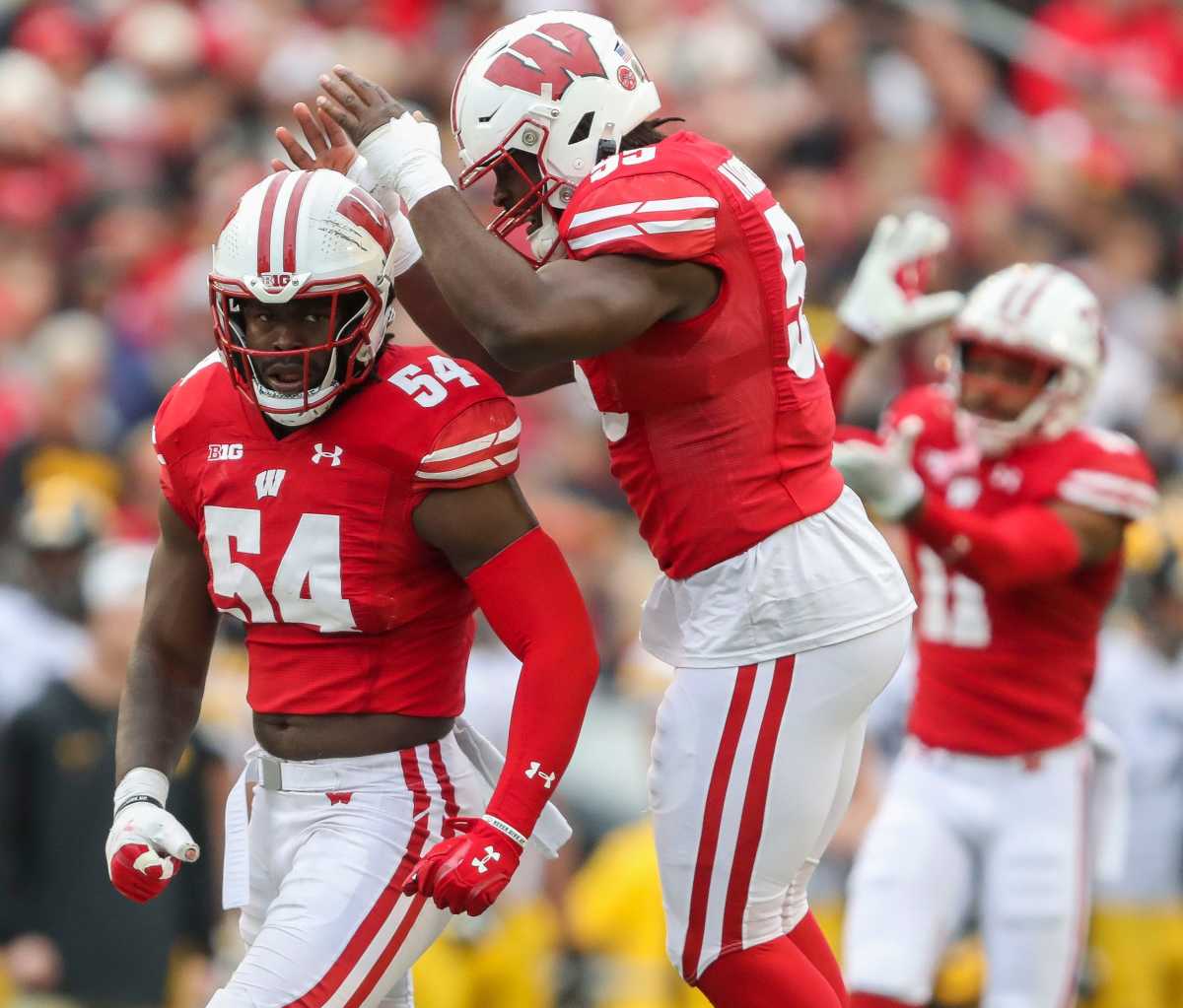 Wisconsin vs. Illinois Point Spread Badgers Open As Slight Favorite