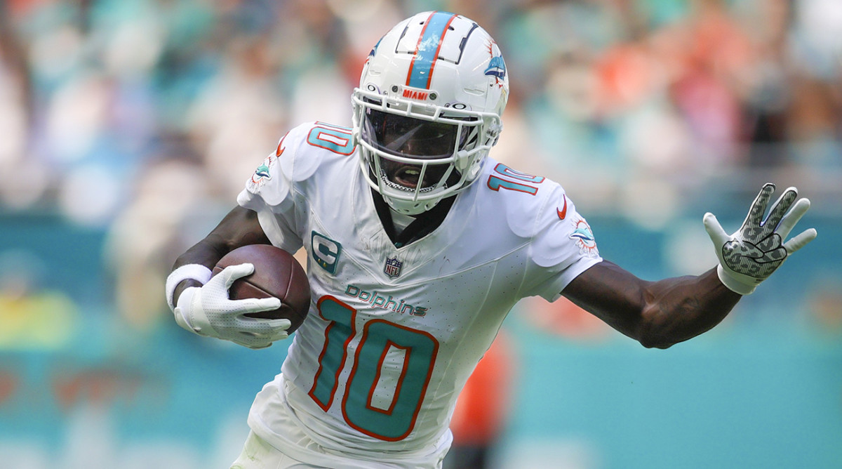Miami Dolphins wide receiver Tyreek Hill