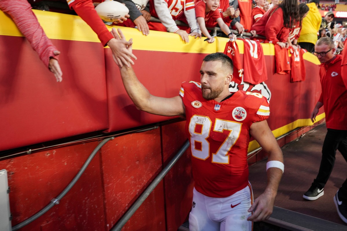 The Chiefs' Travis Kelce had a big day on National Tight Ends Day with 12 receptions for 179 yards and a touchdown in Week 7 against the Chargers.