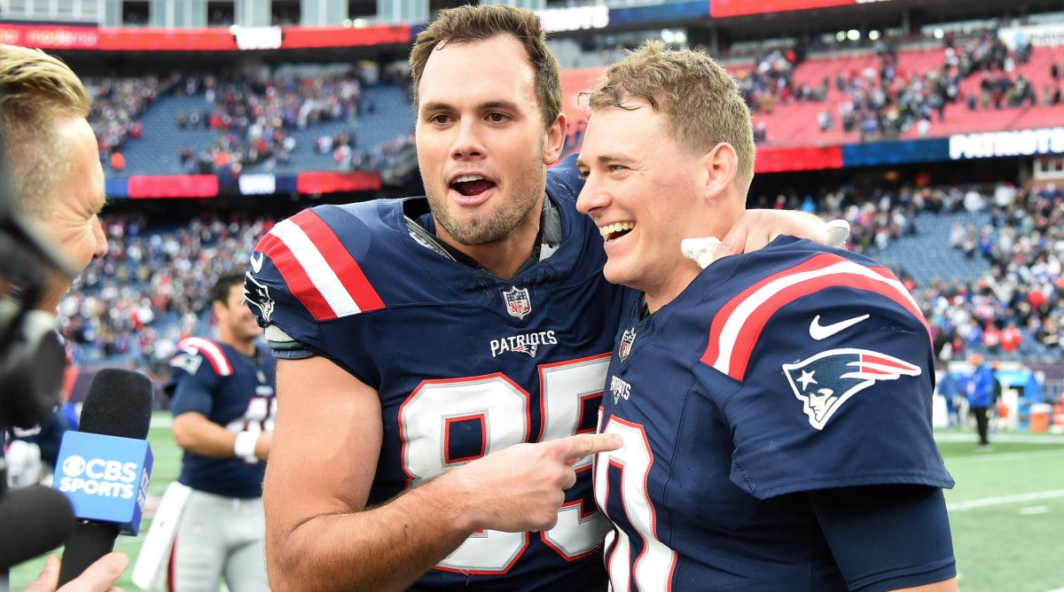 Mac Jones and Hunter Henry
