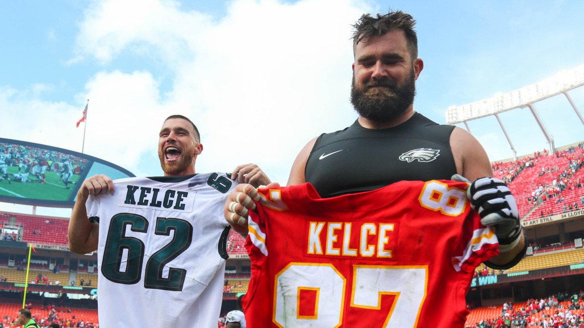 Travis and Jason Kelce swap jerseys after a game