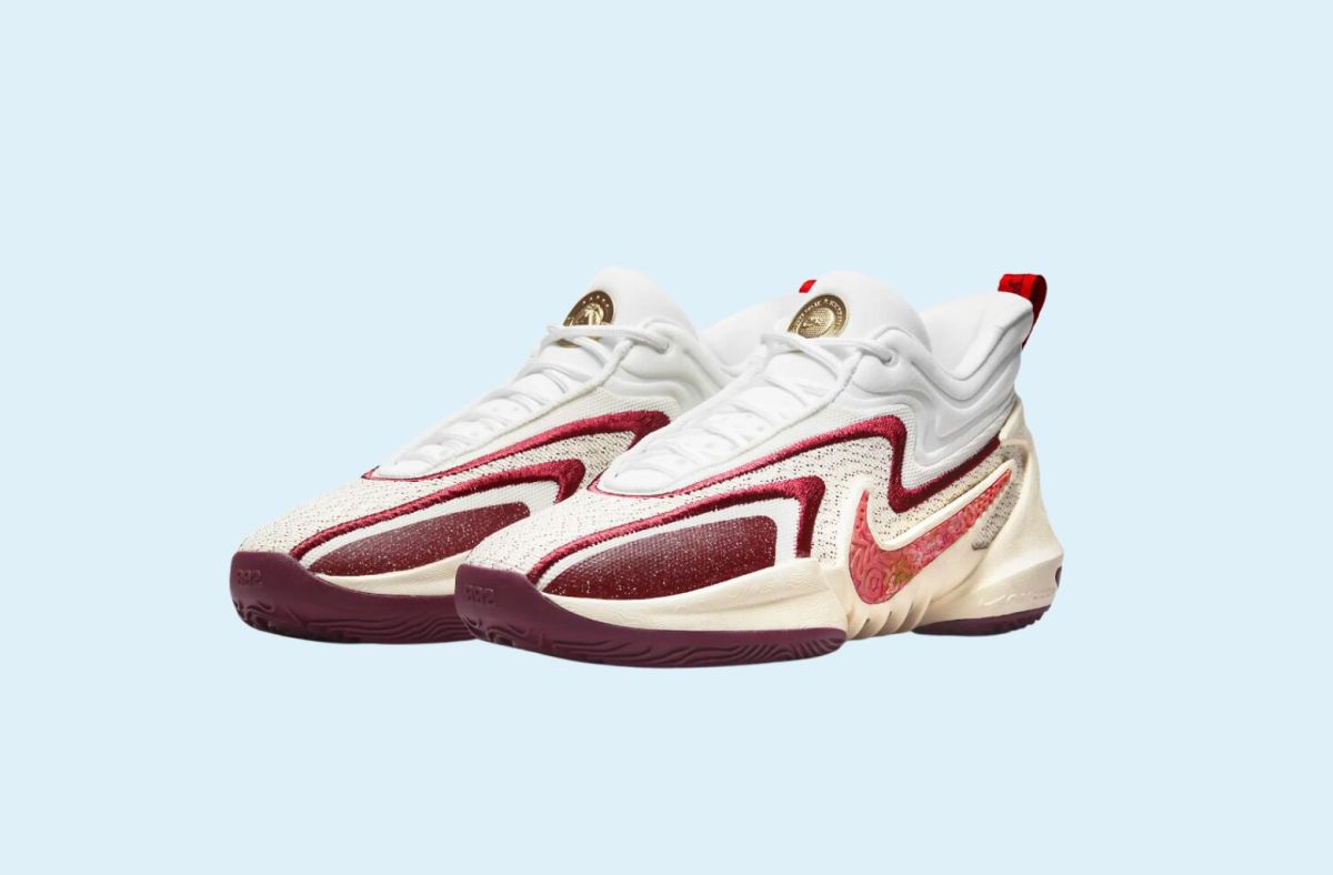 Nike Cosmic Unity 2 sneakers in cream and red color