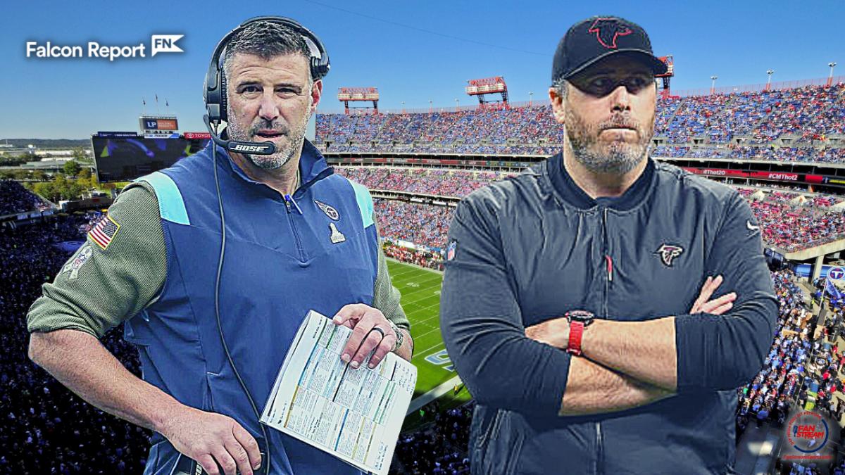 Mike Vrabel (L) and Arthur Smith