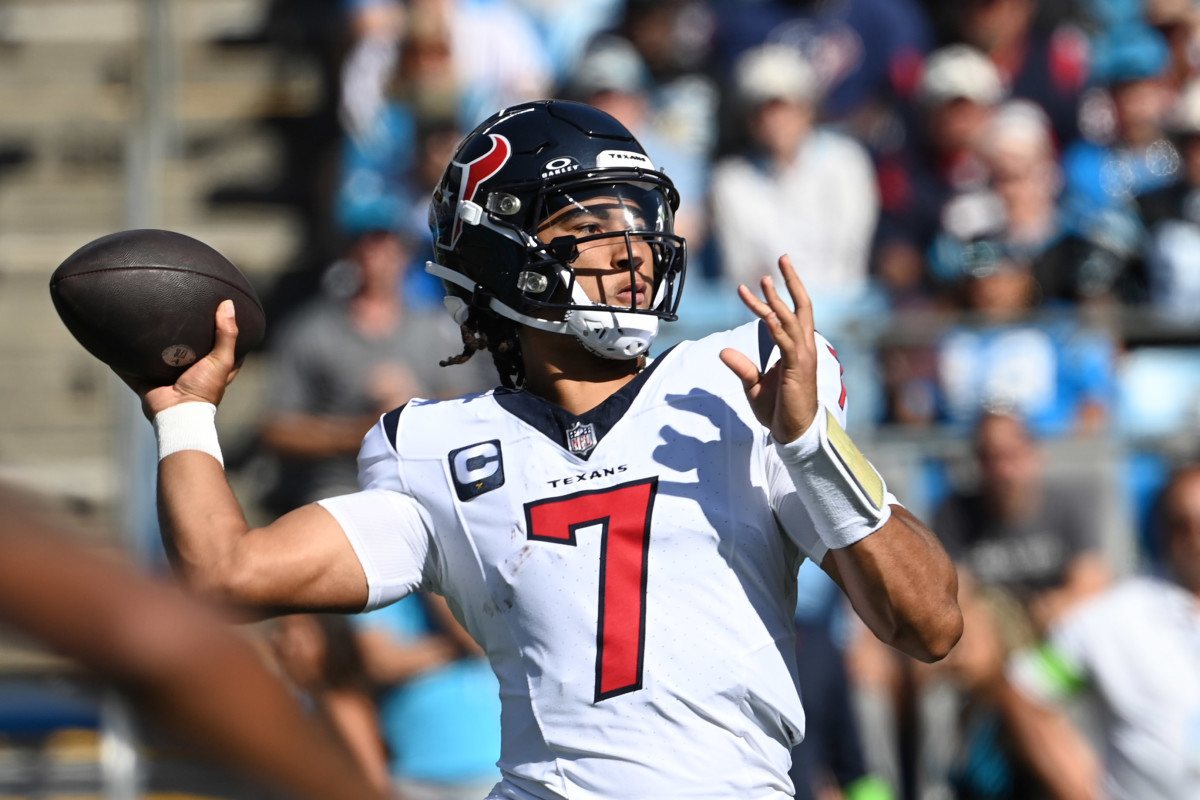 Houston Texans quarterback C.J. Stroud (7) passes the ball in the first quarter at Bank of America Stadium.