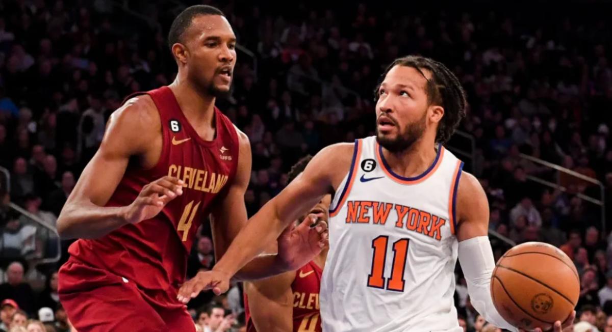 Evan Mobley (left) and the Cavs were unable to stop Jalen Brunson (11) and the Knicks from earning their first postseason series victory since 2013