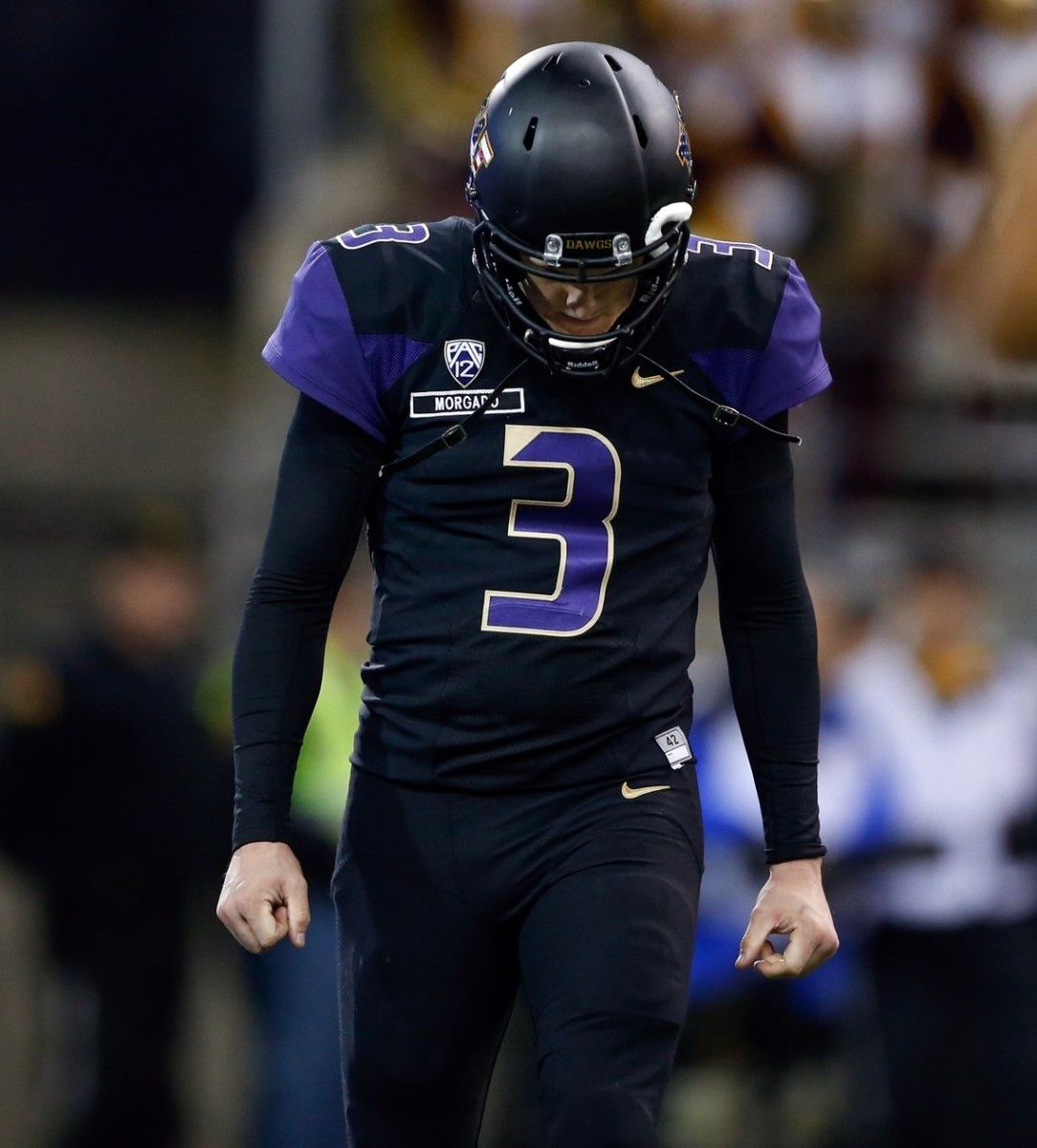 Jake Browning shows the disappointment of losing to USC 26-13 in 2016.
