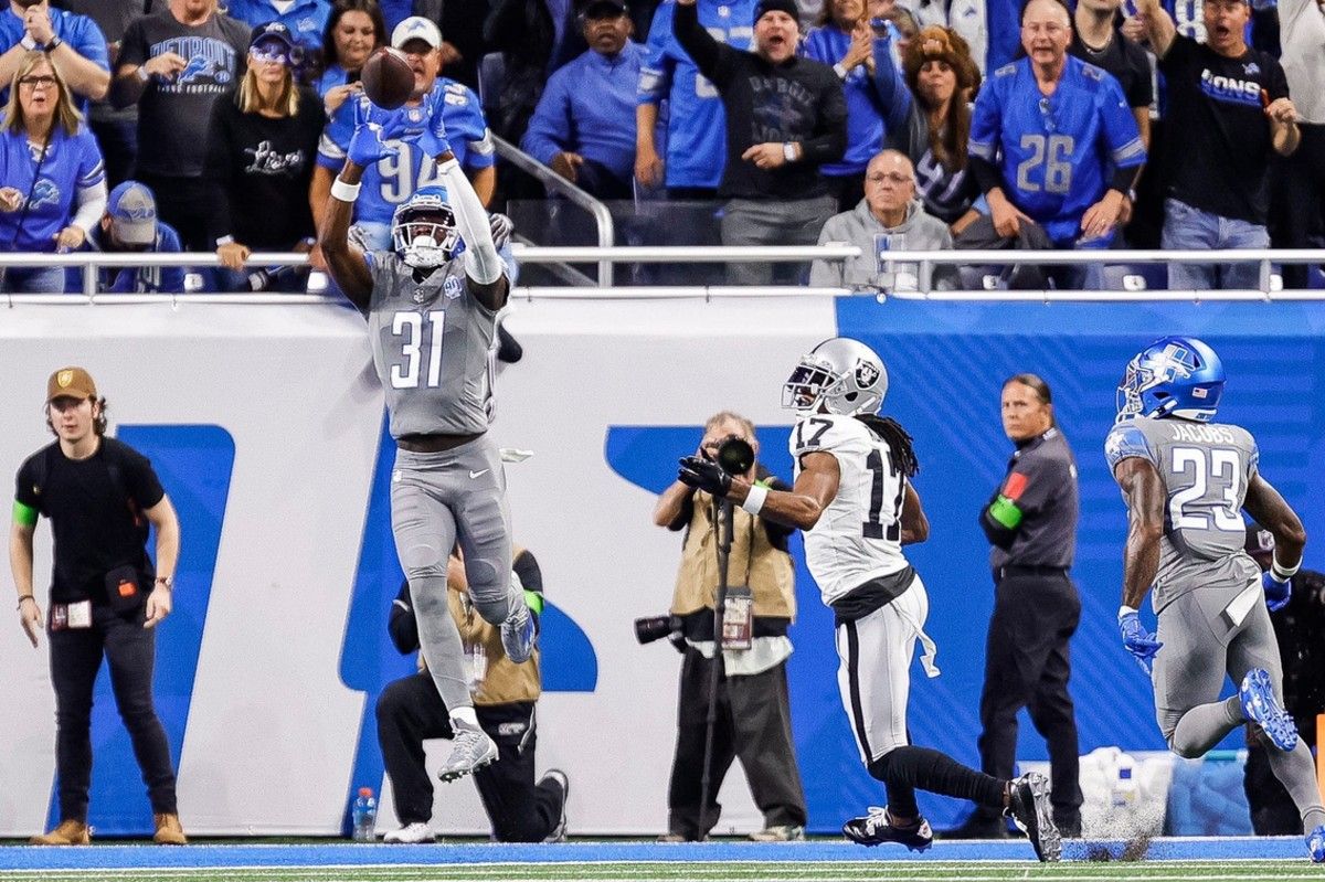 Poor quarterback play did more to eliminate Davante Adams of the Las Vegas Raiders than the Detroit Lions last night.