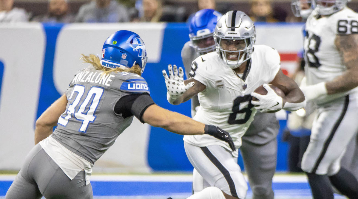 Las Vegas Raiders running back Josh Jacobs against the Detroit Lions.