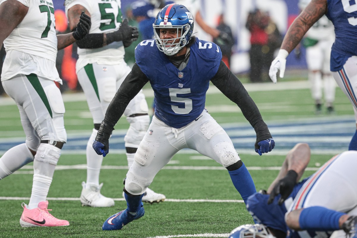 Oct 29, 2023; East Rutherford, New Jersey, USA; New York Giants linebacker Kayvon Thibodeaux (5) reacts after sacking New York Jets quarterback Zach Wilson (2) during the second half at MetLife Stadium.