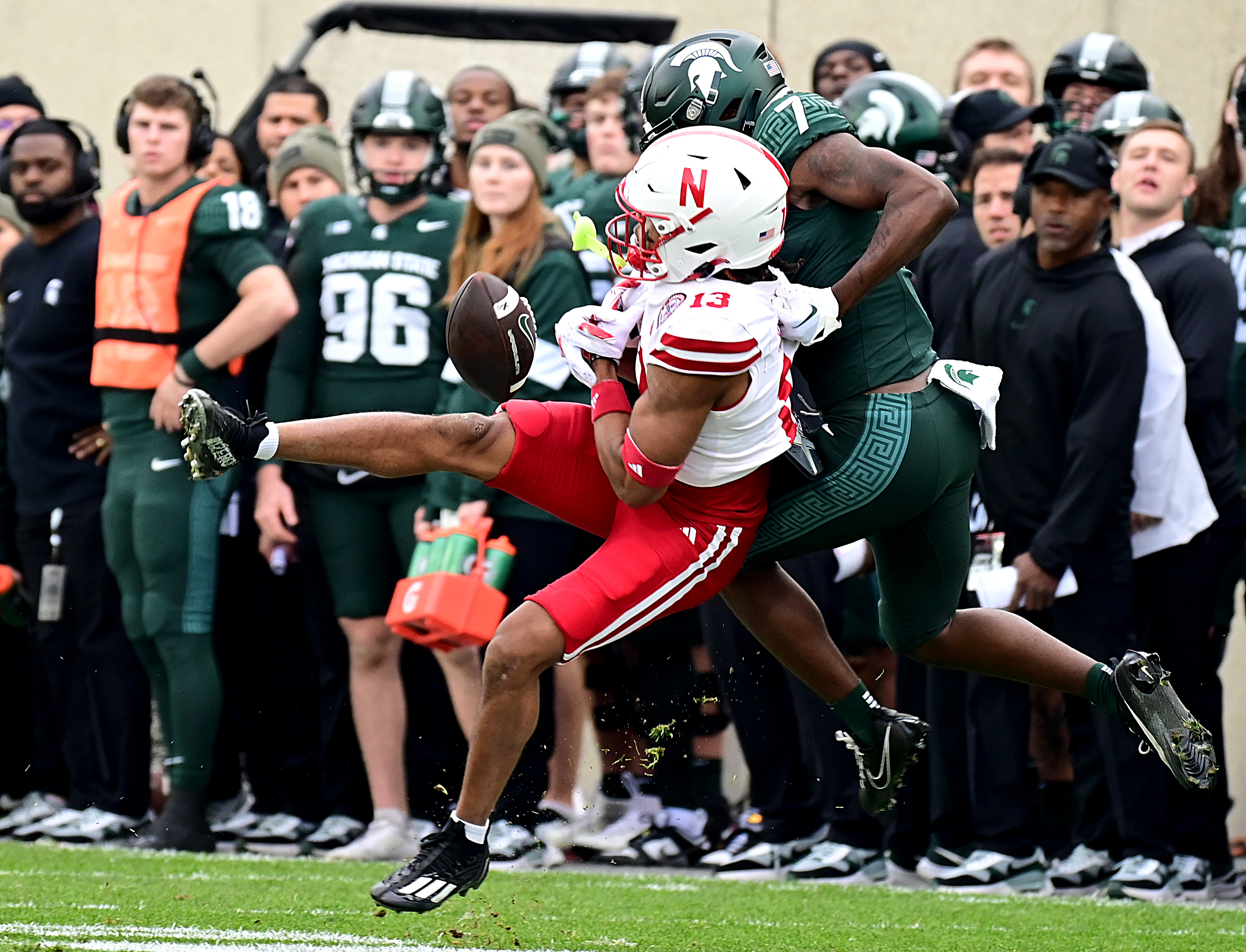 NU vs. MSU 2023 - Malcolm Hartzog almost intercepts