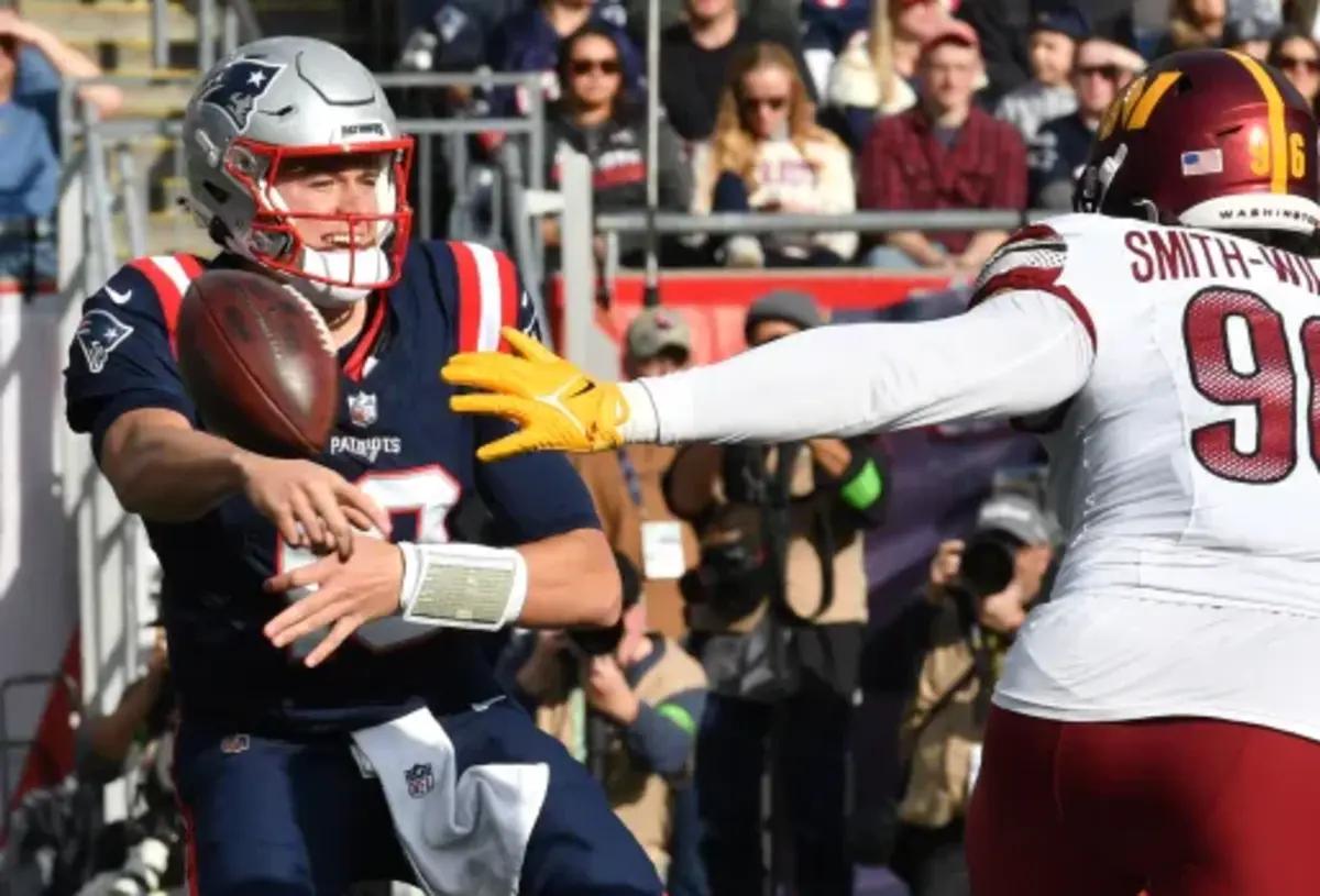 Mac Jones and the Patriots' offense again sputtered in the final minutes of a loss to the Commanders.