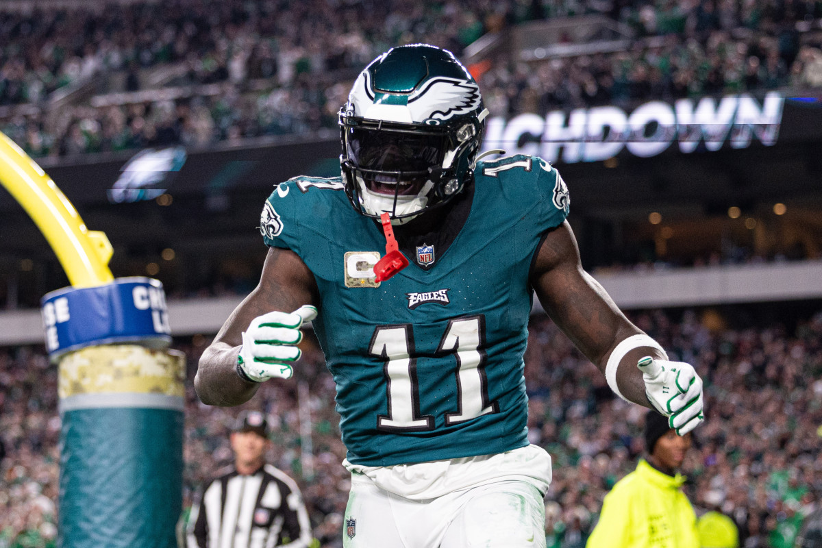 Philadelphia Eagles receiver A.J. Brown saw his impressive streak snapped in a win over the Dallas Cowboys. 