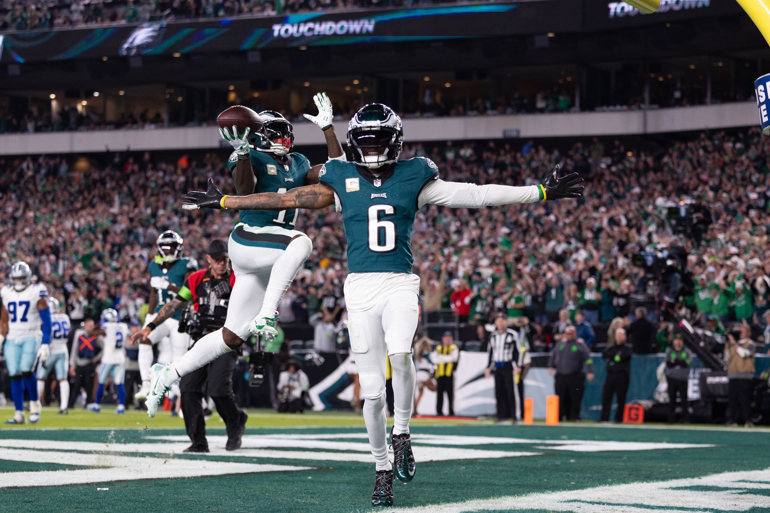 Eagles receiver DeVonta Smith celebrates his touchdown against the Cowboys in Week 9.