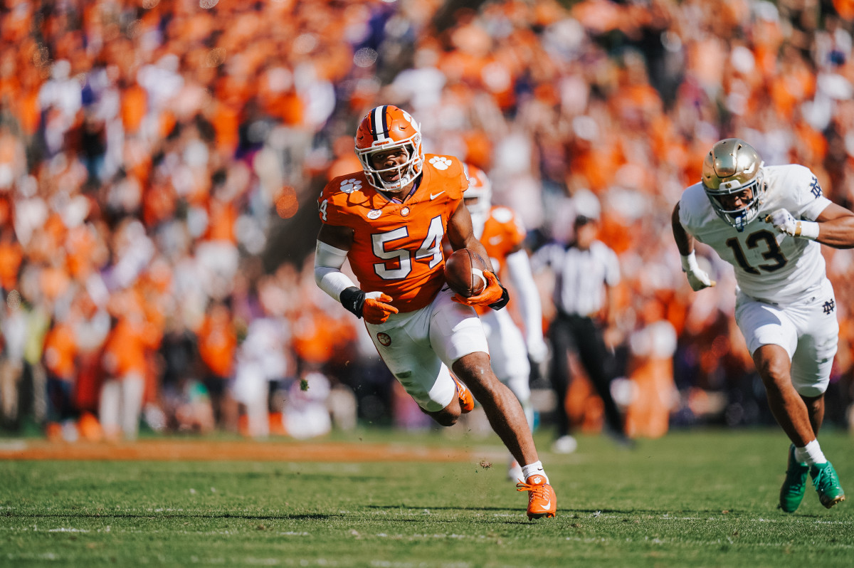 Jeremiah Trotter Jr. Declares for 2024 NFL Draft - Sports Illustrated Clemson Tigers News, Analysis and More