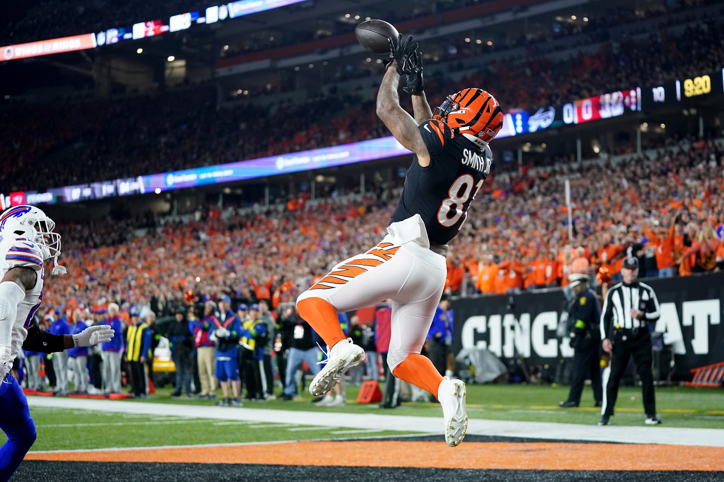 Cincinnati Bengals tight end Irv Smith Jr. (81) catches a touchdown pass in the first quarter during a Week 9 NFL football game between the Buffalo Bills and the Cincinnati Bengals, Sunday, Nov. 5, 2023, at Paycor Stadium in Cincinnati.  
