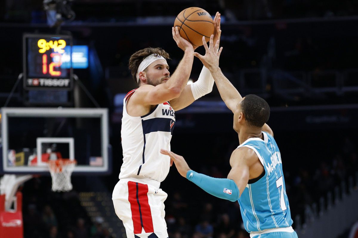 Corey Kispert vs. Hornets in the preseason
