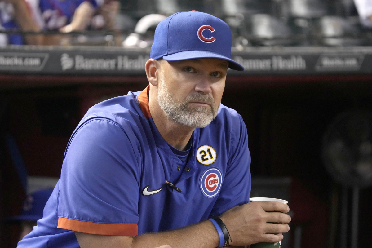 Sep 15, 2023; Phoenix, Arizona, USA; Chicago Cubs manager David Ross (3) gets ready for a game against the Arizona Diamondbacks at Chase Field.