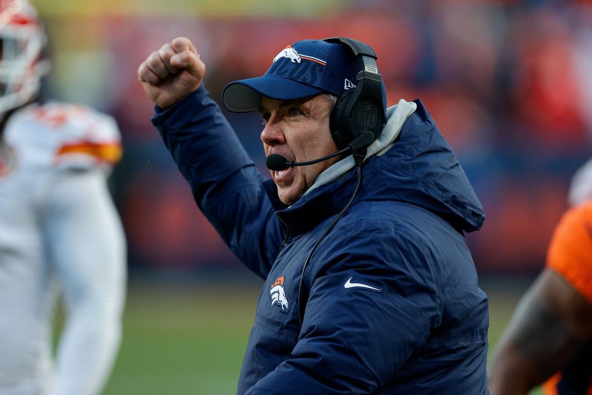 Sean Payton and his Denver Broncos will look to extend their win streak to three games on Monday.