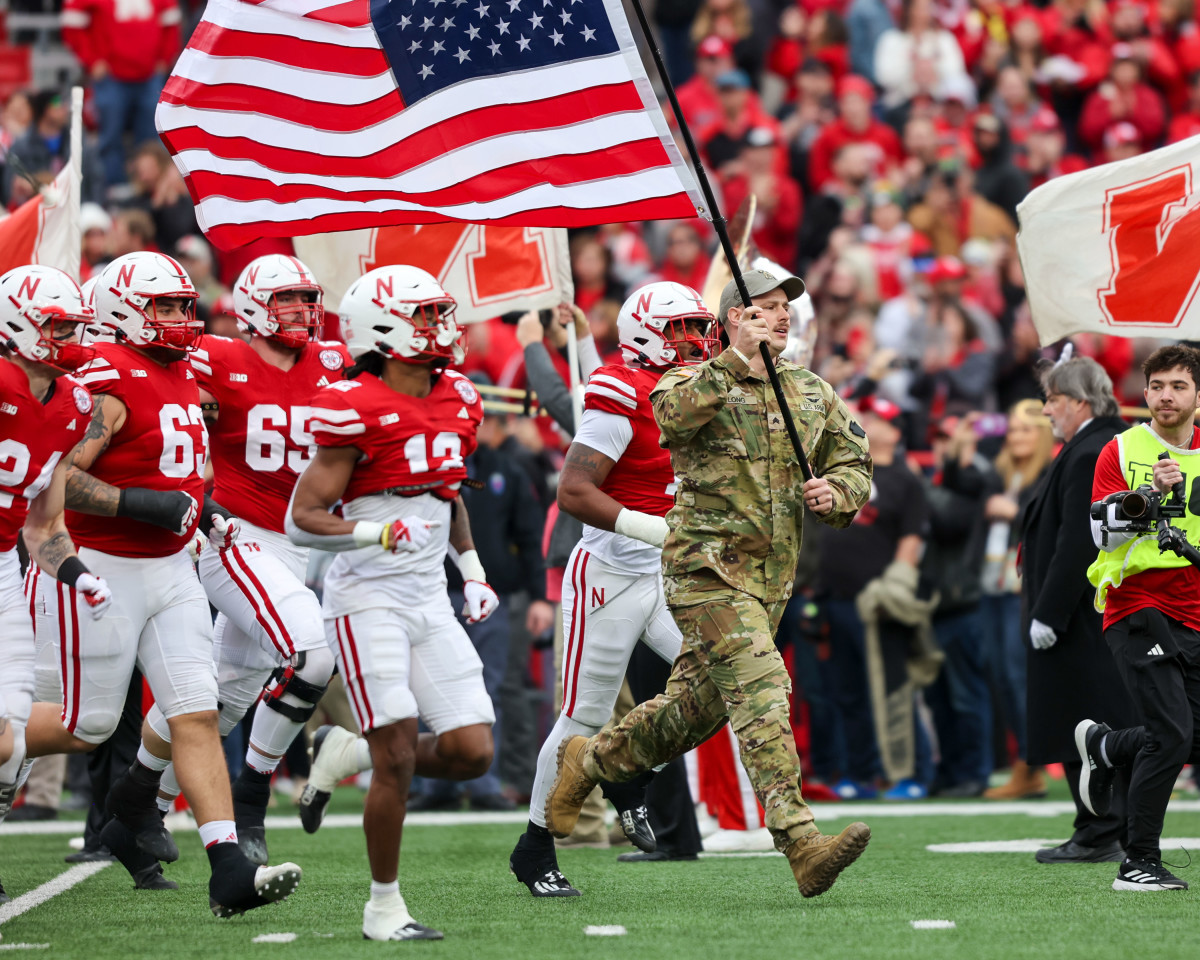 Long Chris Long Tunnel Walk 2023 Nebraska-Maryland football