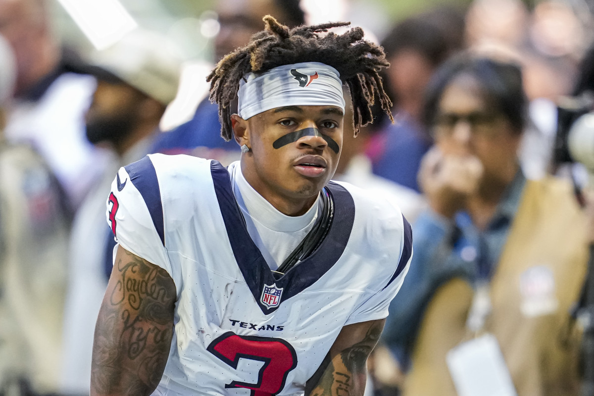 Receiver Tank Dell and the Houston Texans plan to wear their Liberty White jerseys in Week 10. 