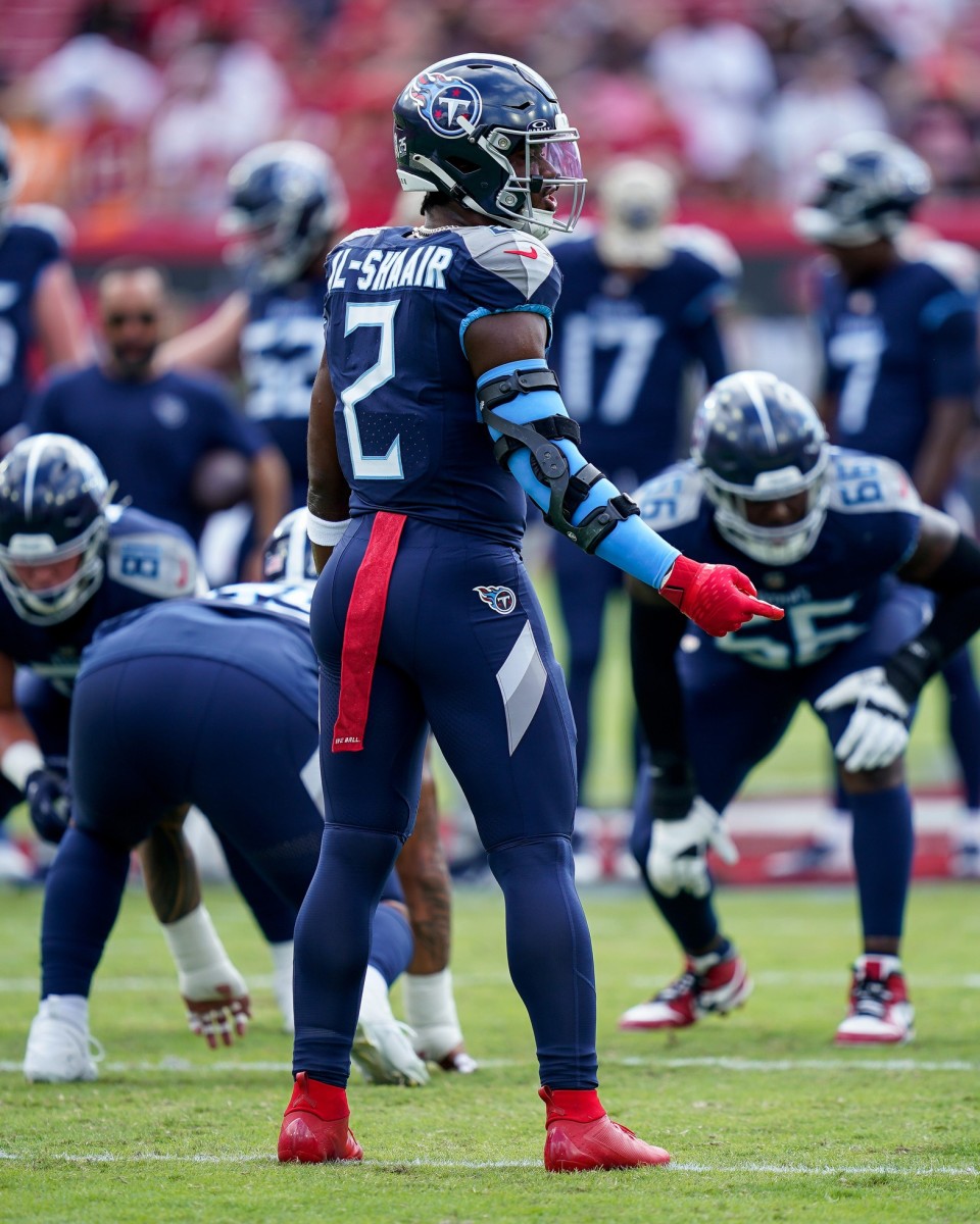 Tennessee Titans linebacker Azeez Al-Shaair (2) runs drills before a game against the Tampa Bay Buccaneers at Raymond James Stadium.