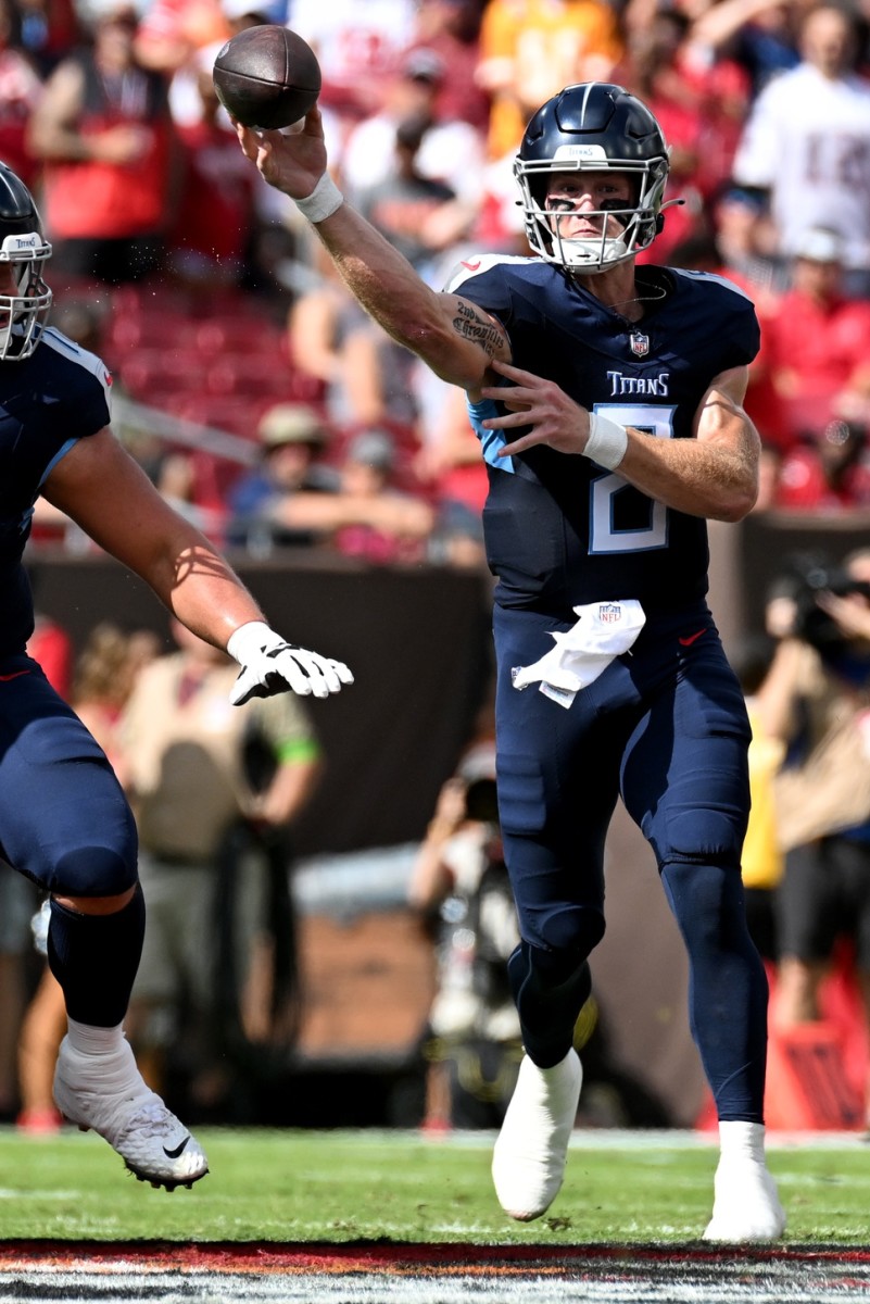 Tennessee Titans quarterback Will Levis (8) throws a pass in the first quarter against the Tampa Bay Buccaneers at Raymond James Stadium.