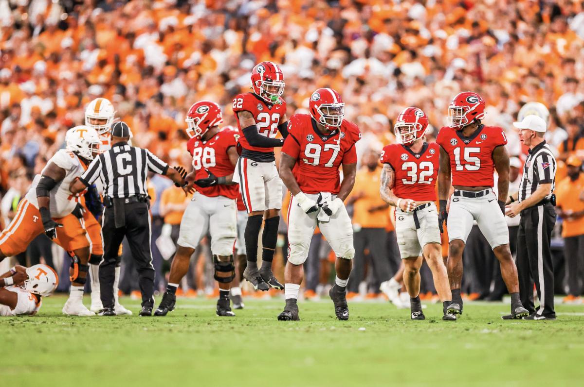 The Georgia defense has had success containing the Tennessee ground game over the past two seasons, but will need another strong effort to beat Tennessee this season. / UGAA - Tony Walsh 