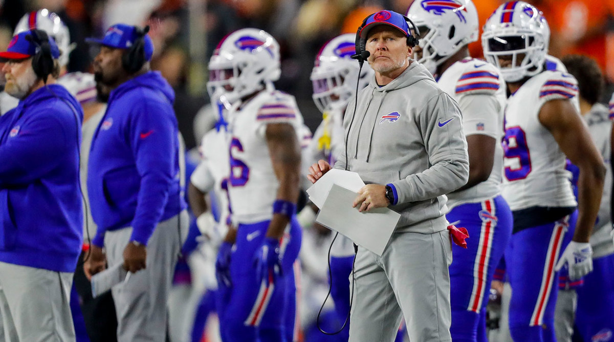 Sean McDermott looks out from the sideline during a Bills game