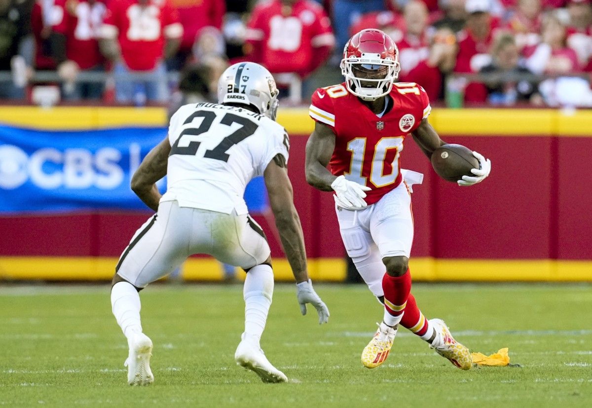 The Las Vegas Raiders will have one of their biggest challenges of the season in perhaps the league's best wide receiver, Tyreek Hill.