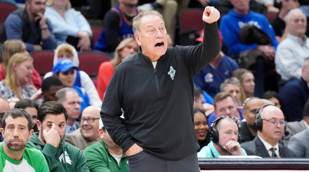 Michigan State men’s basketball coach Tom Izzo calls out to his team from the sideline during a game.