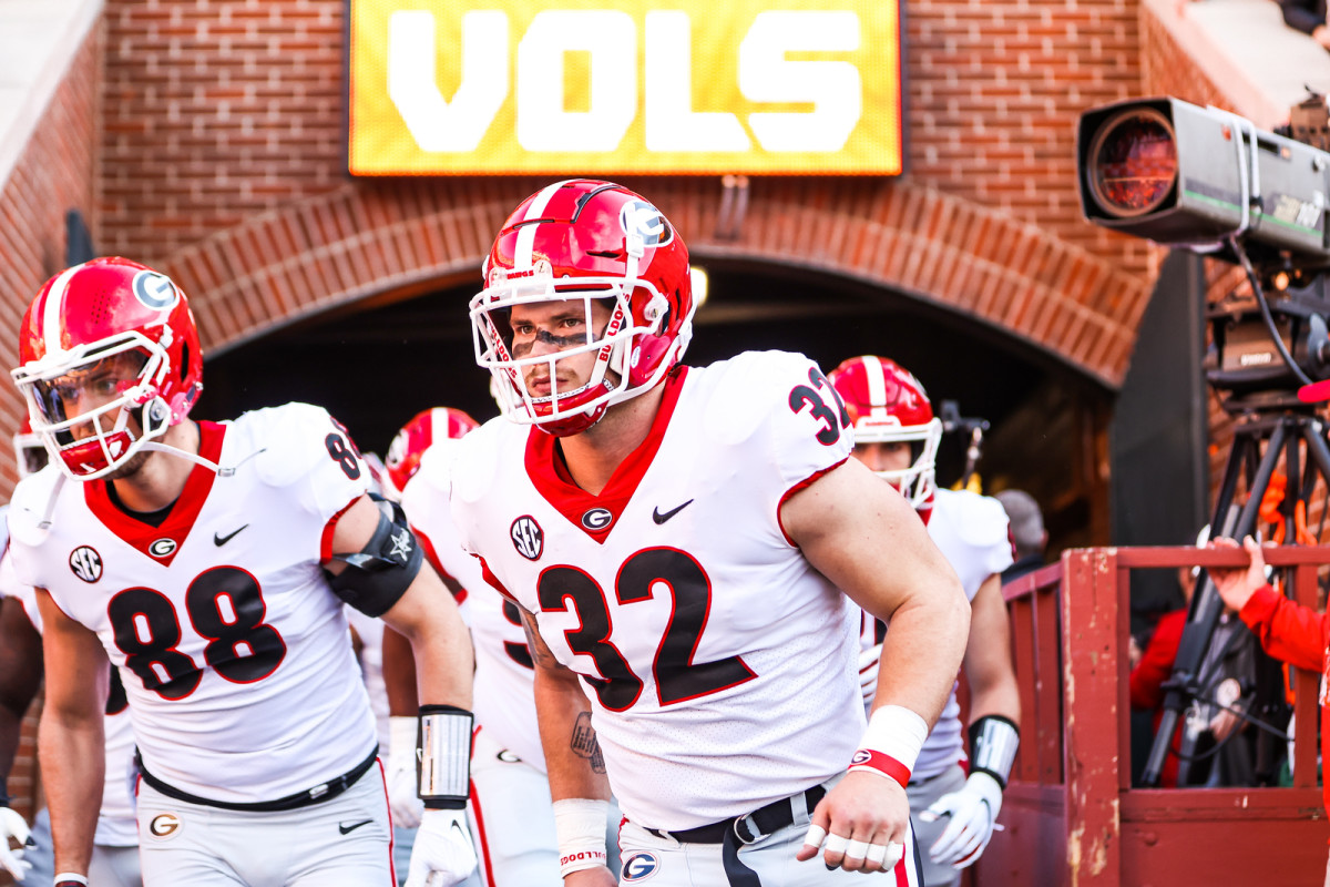 Georgia linebacker Chaz Chambliss (32) during the Bulldogs’ game against Tennessee at Neyland Stadium in Knoxville, Tenn., on Saturday, Nov. 13, 2021. (Photo by Tony Walsh)