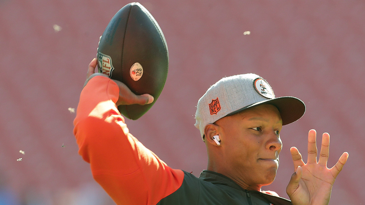 Browns quarterback Josh Dobbs warms up before playing the Los Angeles Chargers on Sunday, Oct. 9, 2022 in Cleveland.