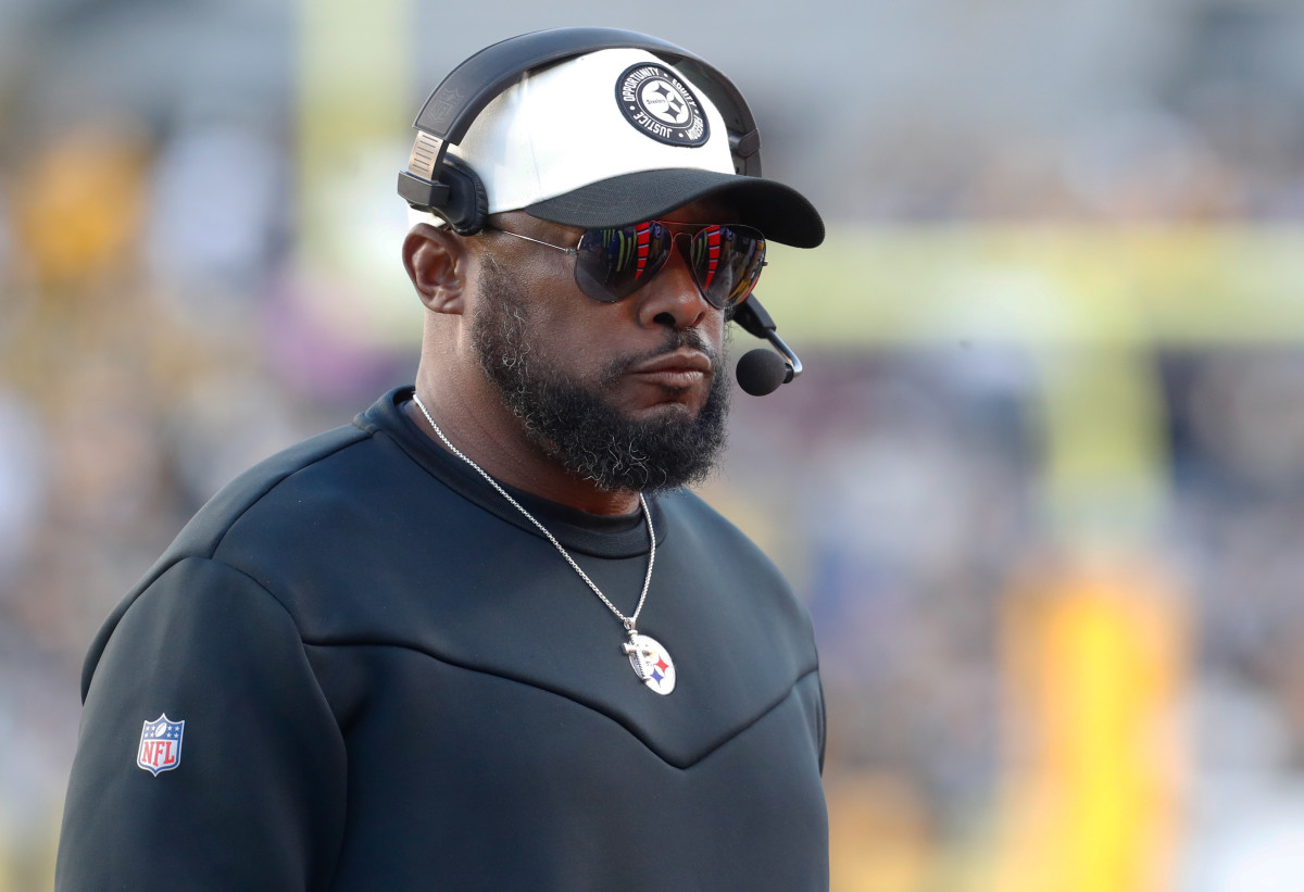 Pittsburgh Steelers head coach Mike Tomlin looks on against the Green Bay Packers during the fourth quarter at Acrisure Stadium.