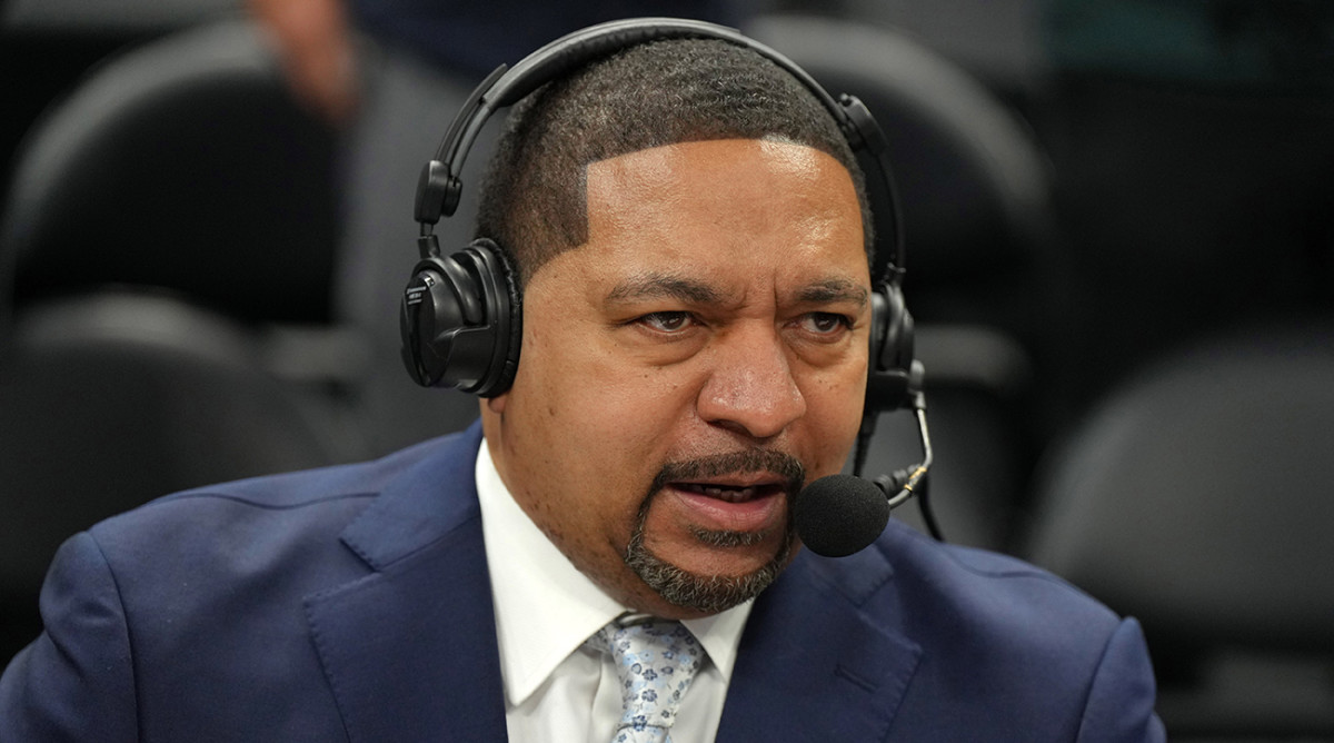 ESPN analyst Mark Jackson during the game between the Clippers and Lakers at Crypto.com Arena.