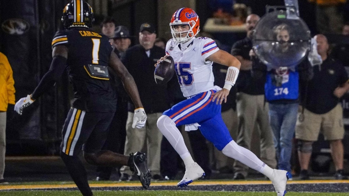 Florida Gators QB Graham Mertz Injured vs. Missouri, Goes to Locker