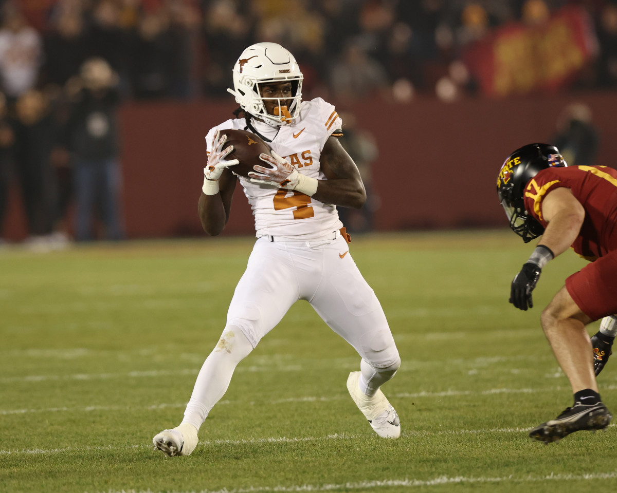 What We Learned: C.J. Baxter's Big Second-Half Leads Texas Longhorns