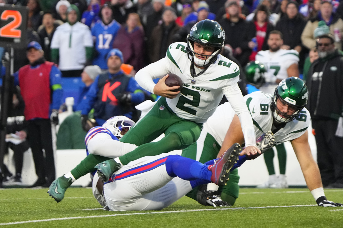 Buffalo Bills defensive end Shaq Lawson sacks New York Jets quarterback Zach Wilson during the first half at Highmark Stadium.