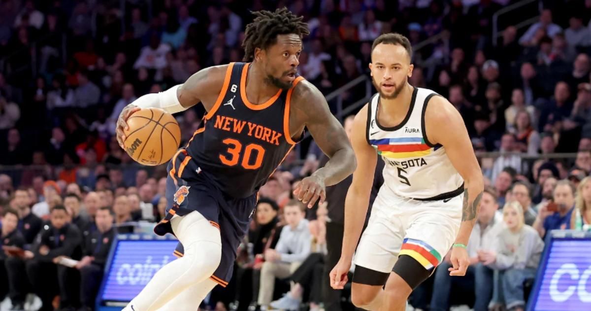 Randle drives during last year's career-best showing vs. Minnesota